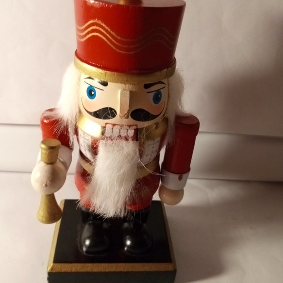 RED & BLACK Nutcracker 6-1/2" Christmas WOODEN Nutcracker DECOR - Picture 1 of 9